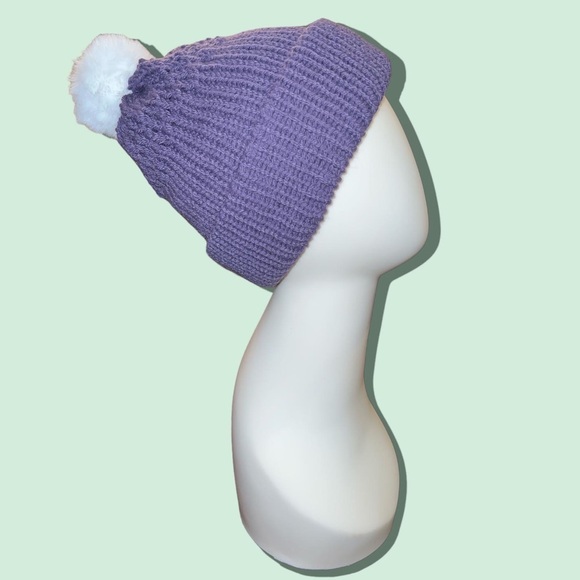 Winter Hat: Handmade Knitted Beanie - Picture 1 of 3